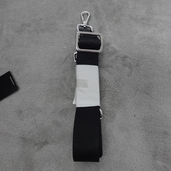 Sarah Jessica Parker Convertible RFID Weekender Bag with Removable Strap - Picture 15 of 15